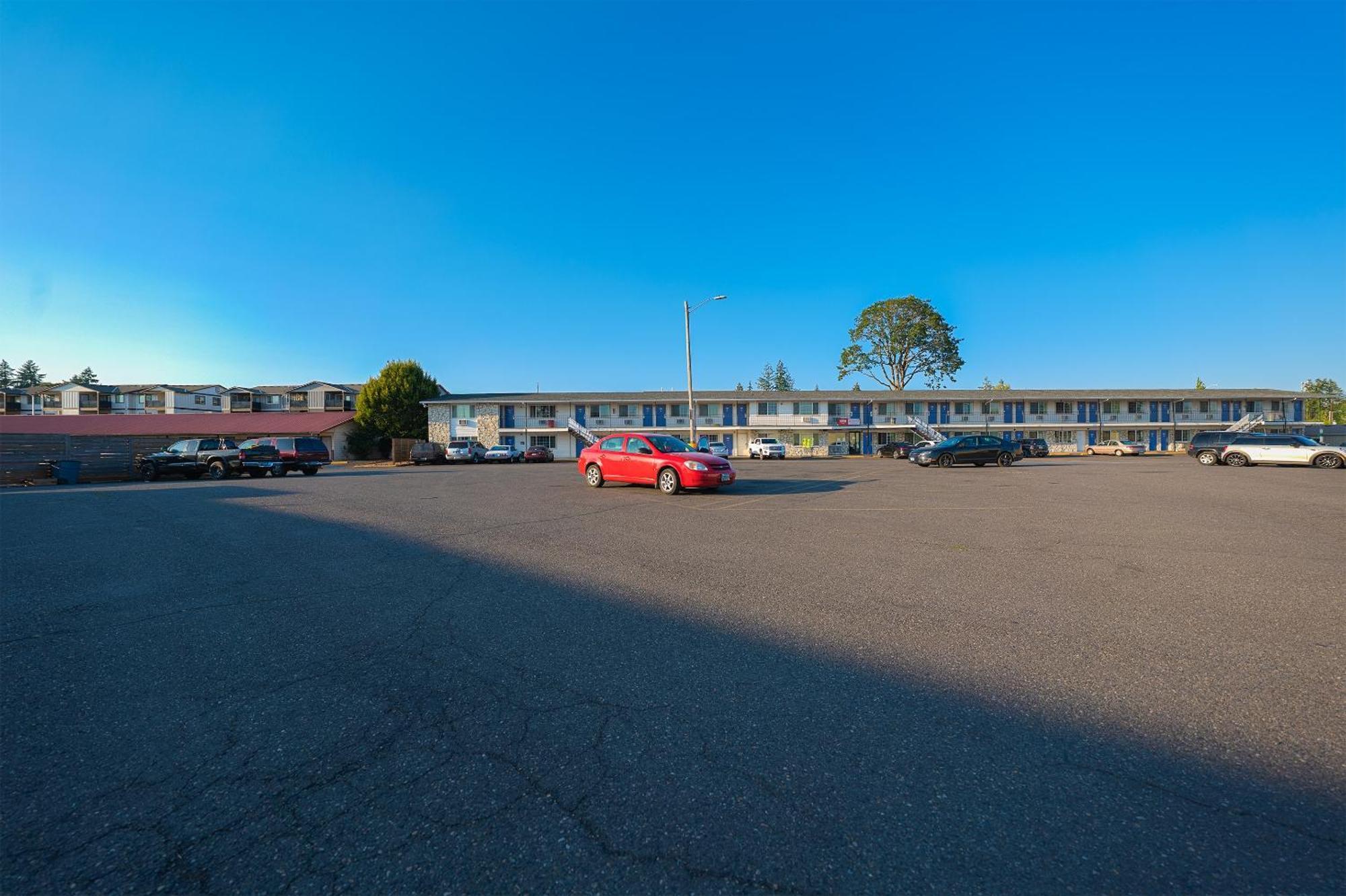 Oyo Hotel St Helens Or سانت هيلينز المظهر الخارجي الصورة